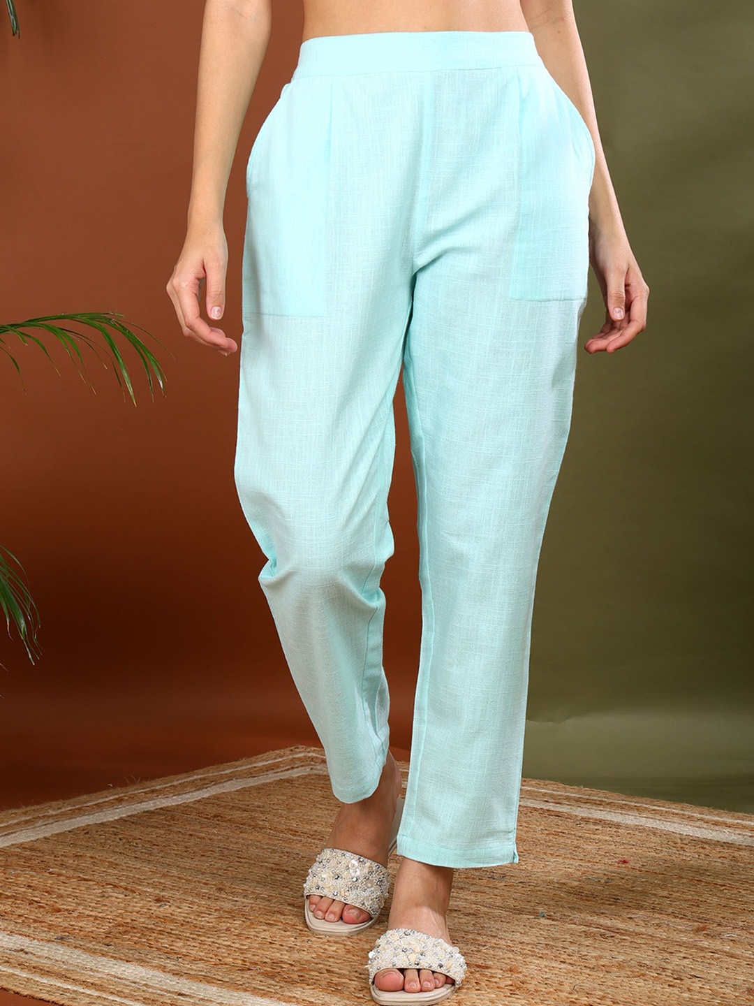 

YASH GALLERY Women Pleated Trousers, Blue