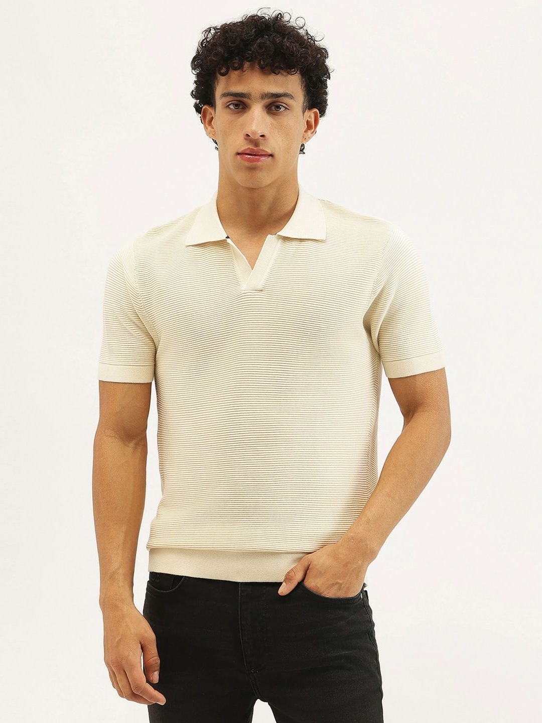 

United Colors of Benetton Men Polo Collar Pure Cotton Pockets T-shirt, Cream