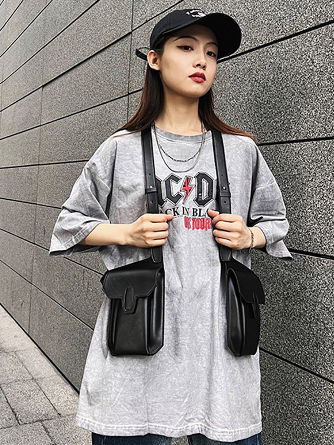 

StyleCast x Revolte PU Sling Bag, Black