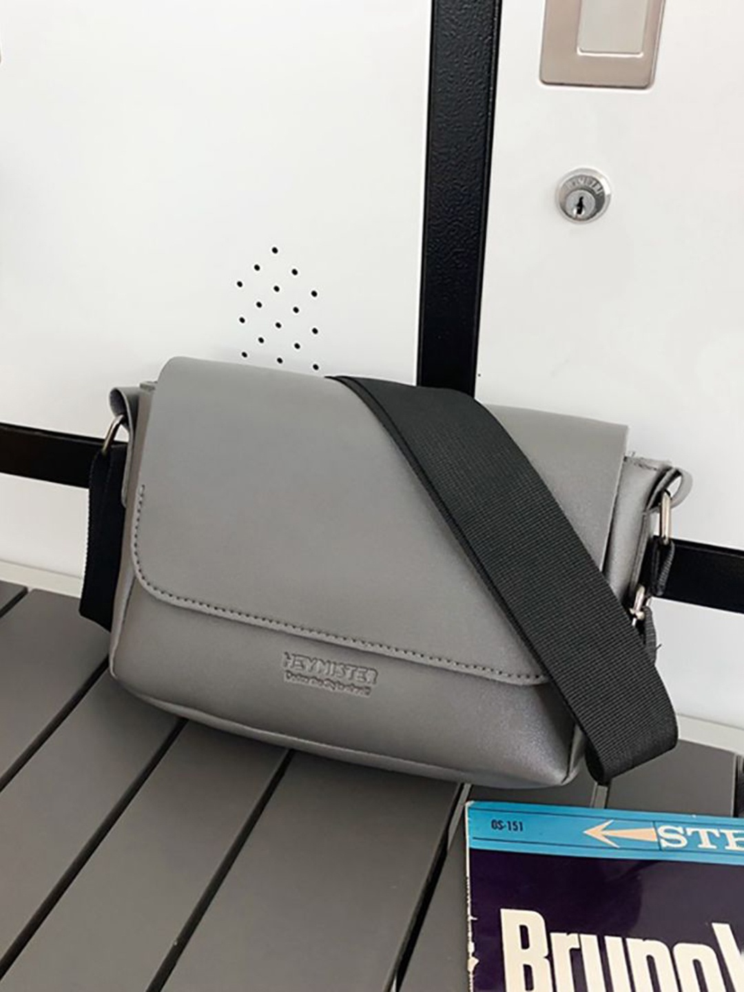 

StyleCast x Revolte PU Shoulder Bag, Grey