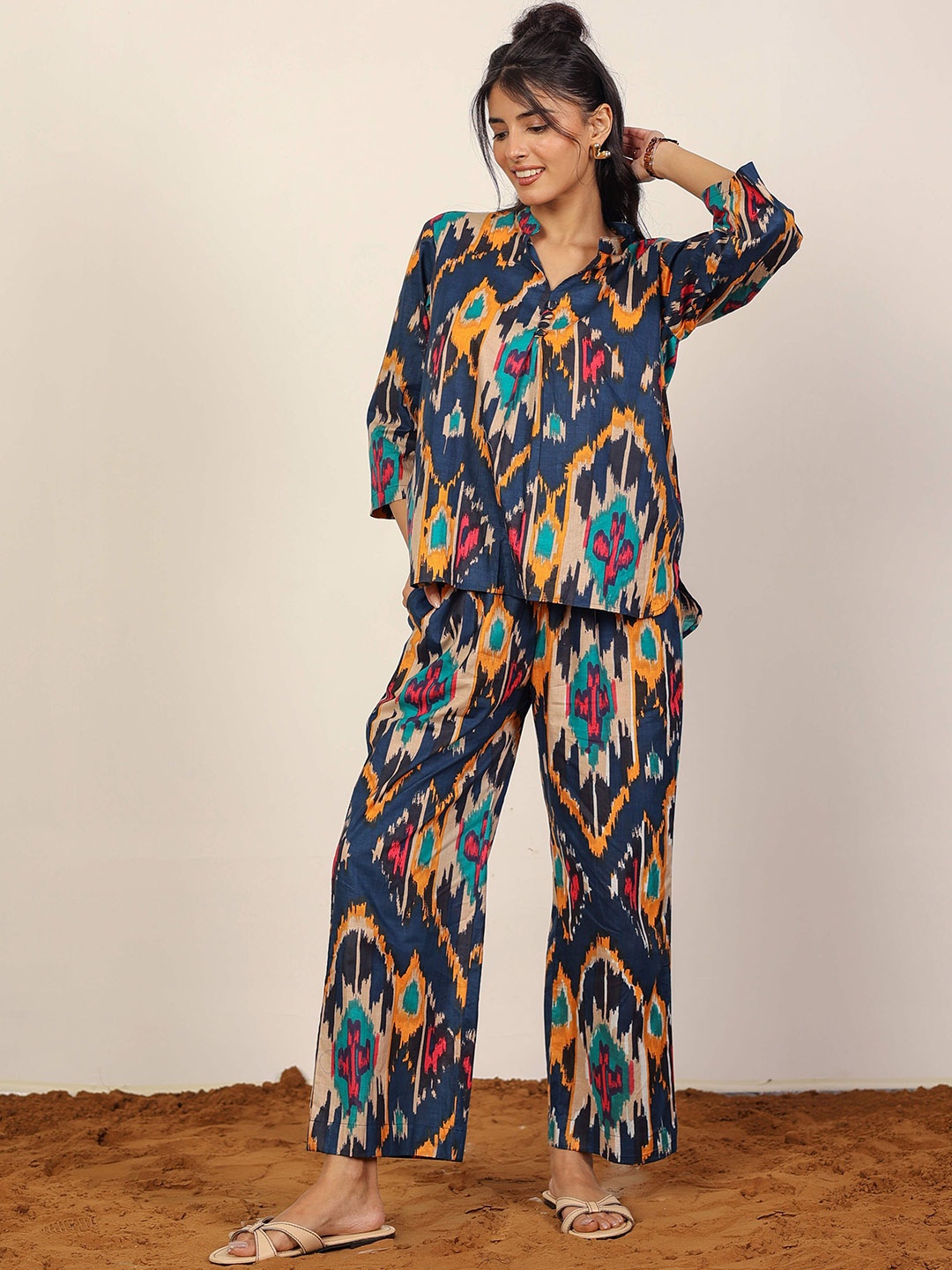 

KAORI BY SHREYA AGARWAL Printed Cotton Top With Trousers Co-Ords, Blue
