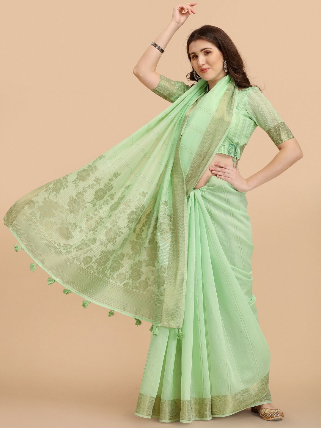 

Suha Woven Design Zari Saree, Green