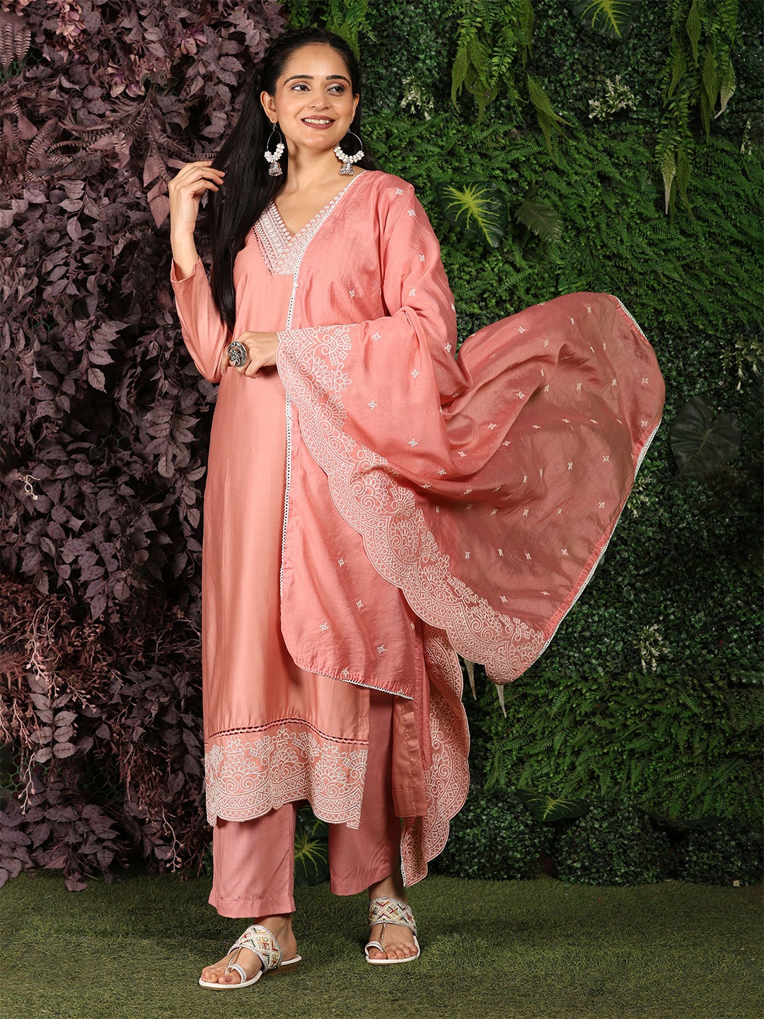 

Mamicha Women Floral Printed Regular Pure Cotton Kurta with Palazzos & With Dupatta, Pink