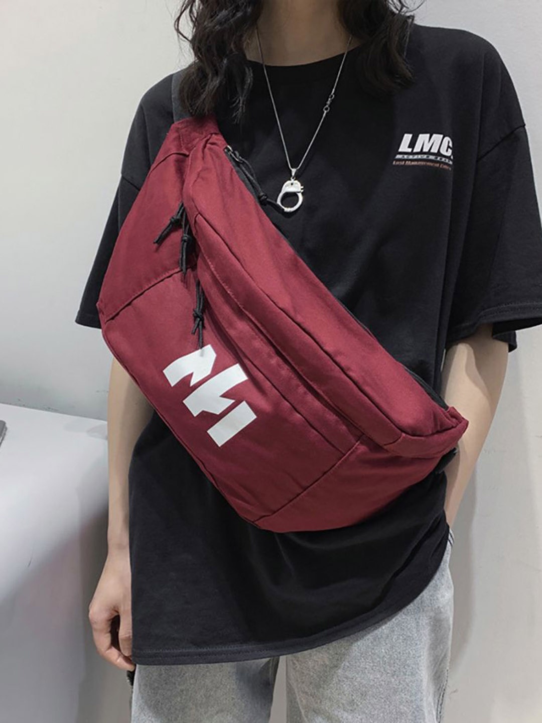 

StyleCast x Revolte Sling Bag, Red