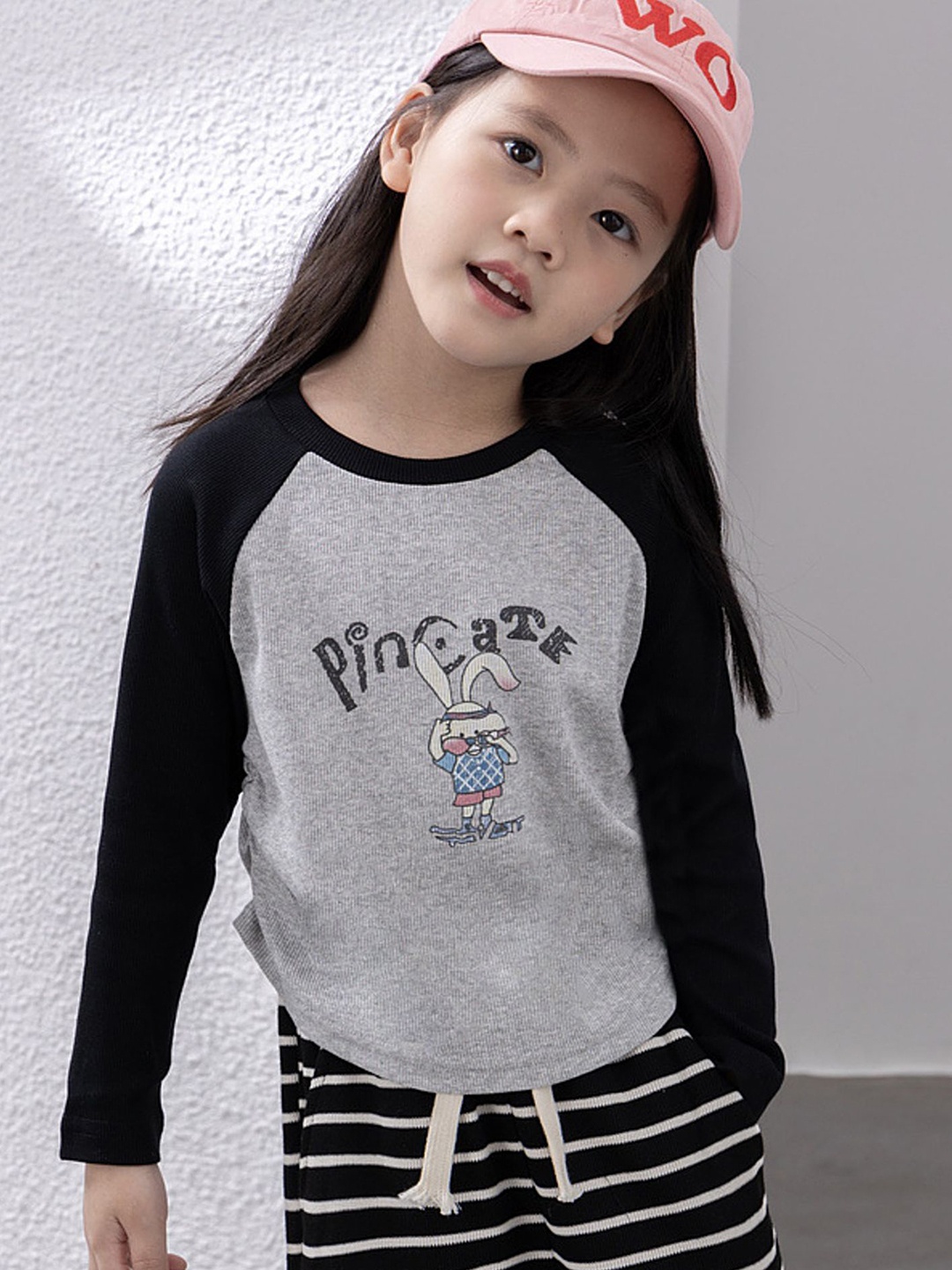 

LULU & SKY Girls Typography Colourblocked Applique T-shirt, Black