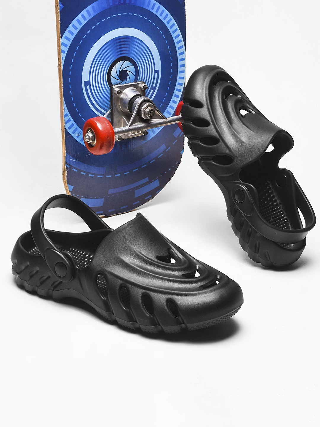

BERSACHE Men Clogs, Black