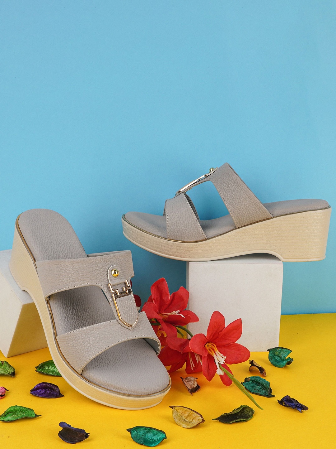 

BAESD Platform Mules, Grey