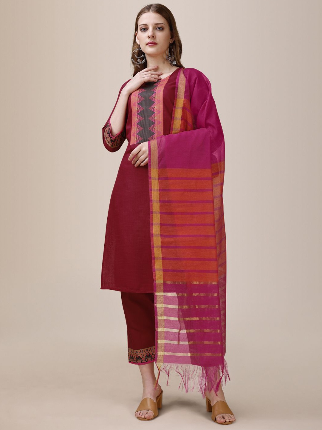 

Moda Rapido Women Printed Regular Kurta with Pyjamas & With Dupatta, Maroon