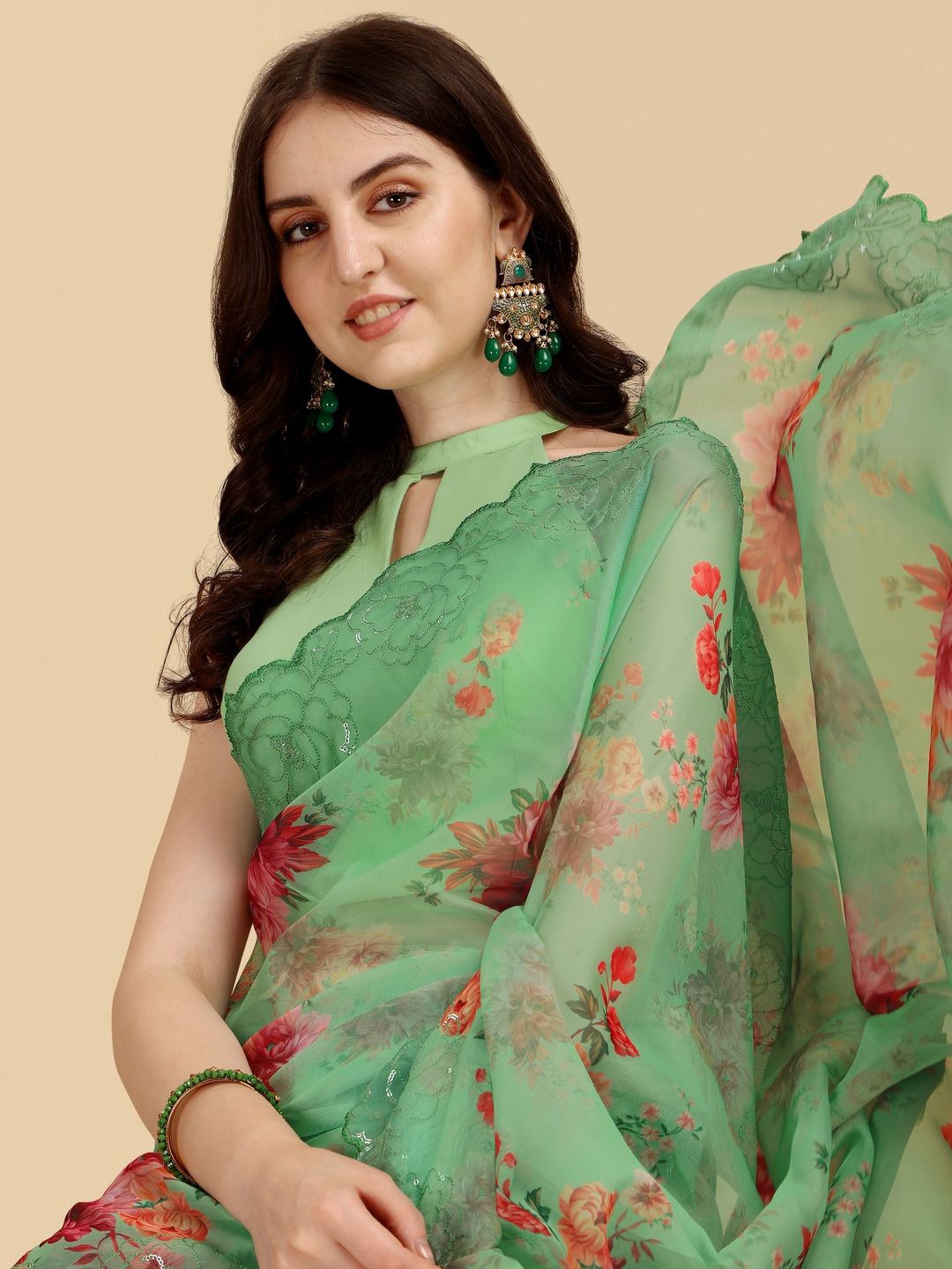 

Suha Floral Sequinned Net Saree, Green