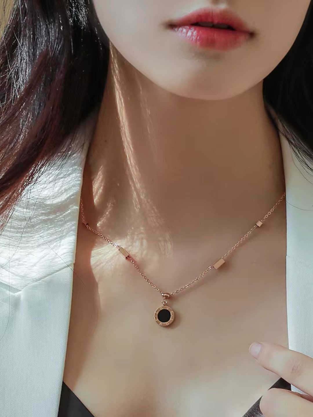 

Lyriss Rose Gold-Plated Cubic Zirconia Studded Round Charm Pedant With Chain