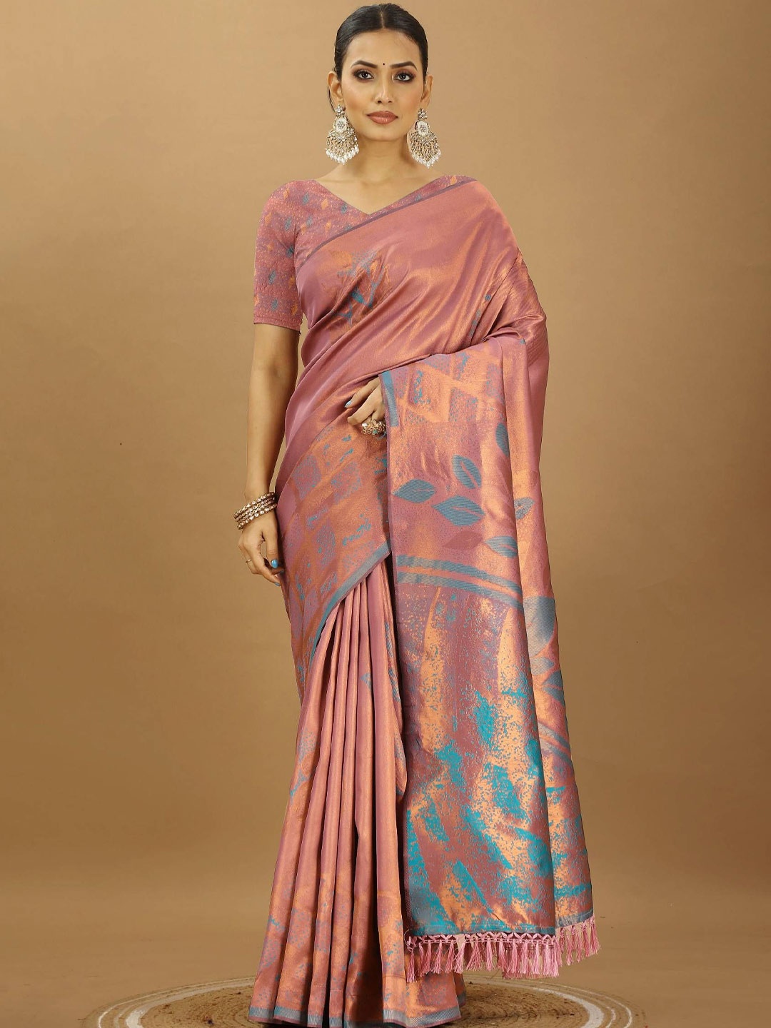 

HERE&NOW Woven Design Silk Blend Banarasi Saree, Pink