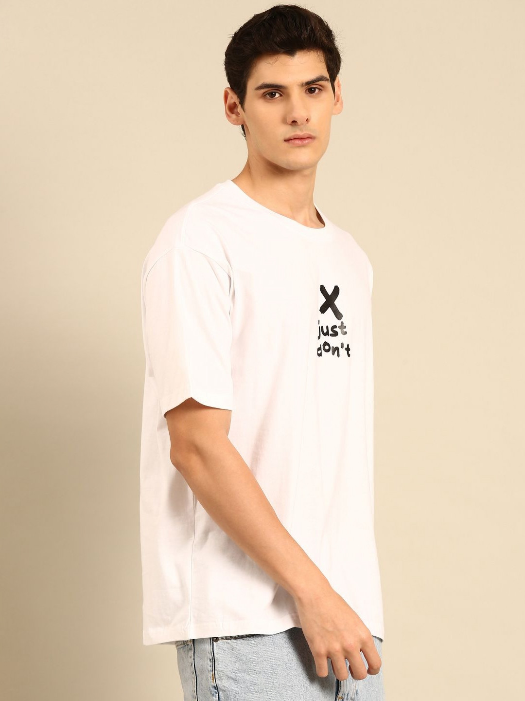 

Mast & Harbour Men Printed Drop-Shoulder Sleeves Bio Finish Pockets T-shirt, White