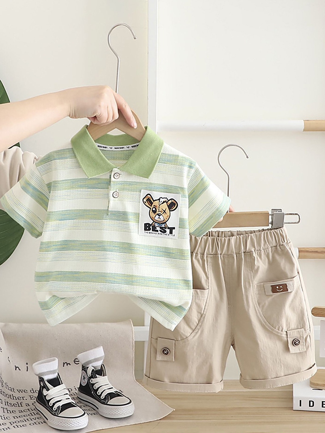 

LULU & SKY Boys Striped T-shirt with Shorts, Green