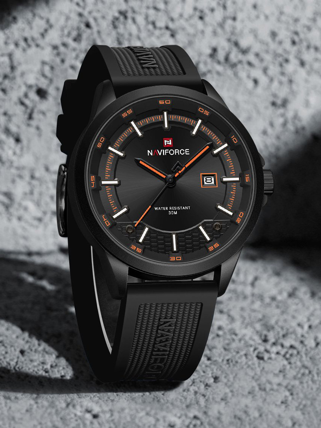 

Naviforce Men Dial & Straps Analogue Watch NF9248T_B O B, Black