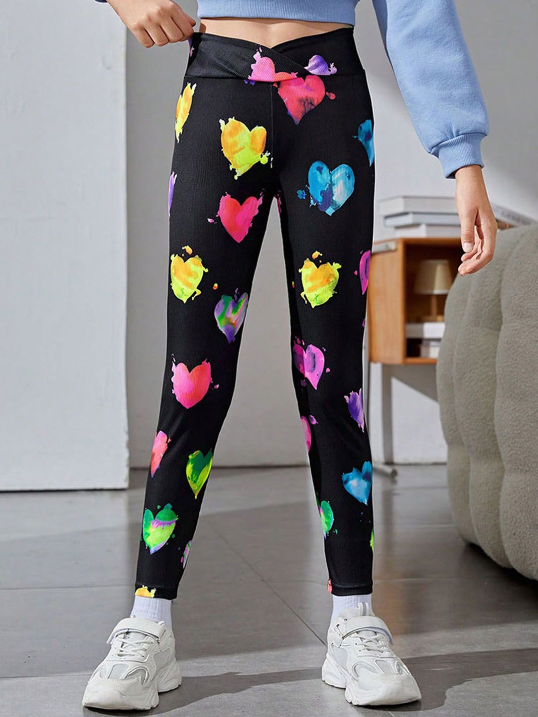 

INCLUD Girls Heart Printed Mid-Rise Ankle-Length Leggings, Black