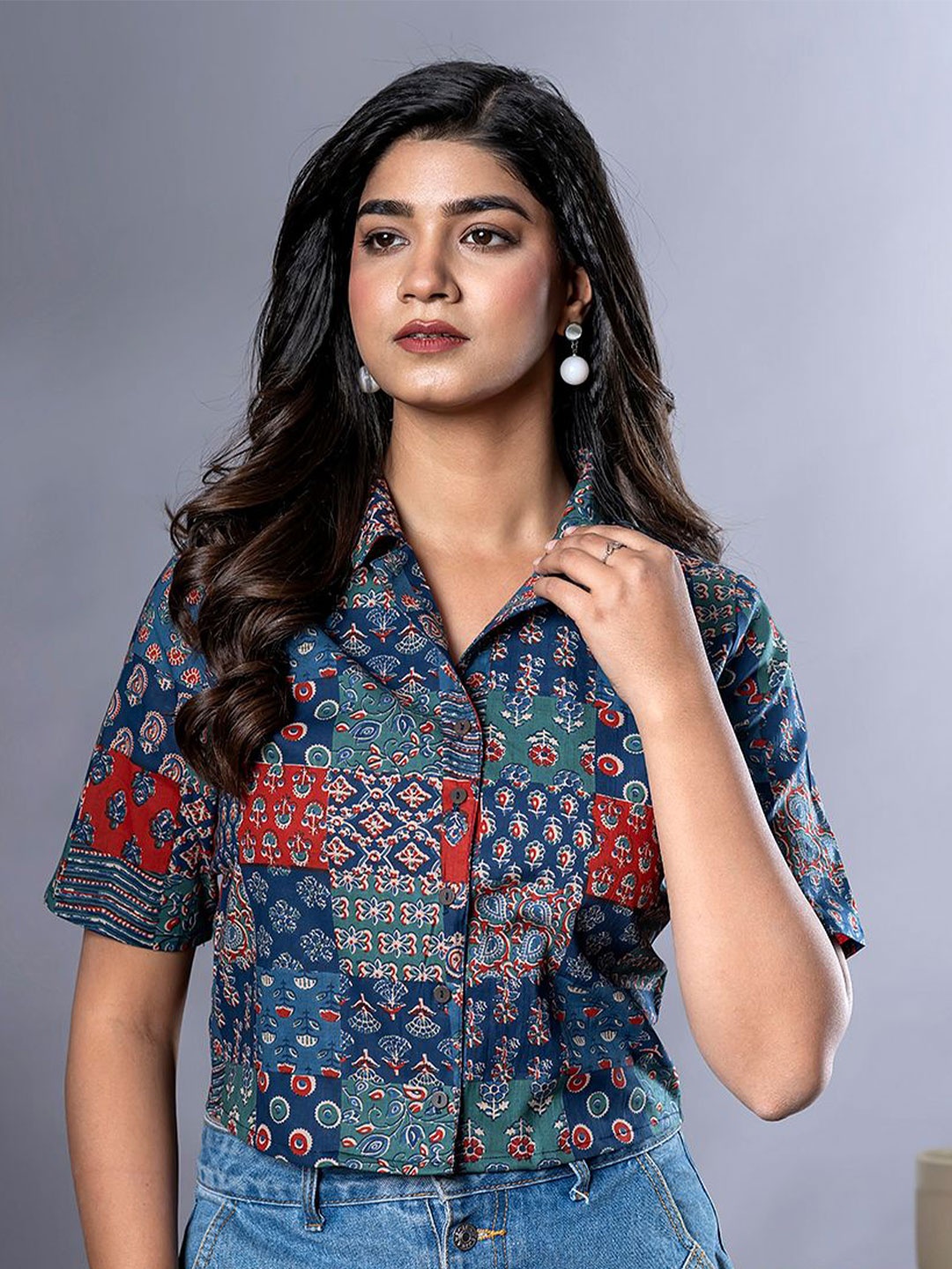 

The Roadster Lifestyle Co Ethnic Printed Cuban Collar Pure Cotton Shirt Style Top, Blue