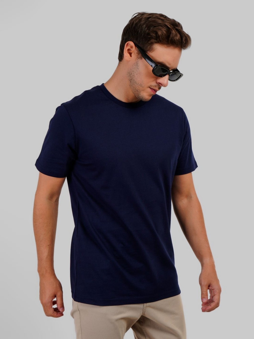 

Underrated Club Men Round Neck Bio Finish T-Shirt, Navy blue