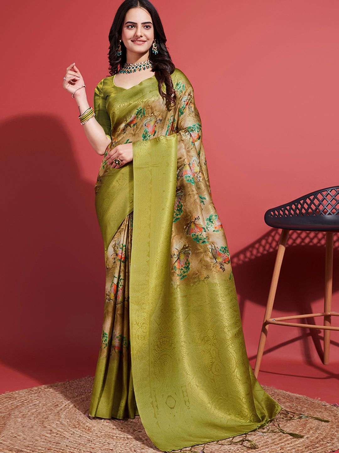 

Peachmode Woven Design Zari Pure Silk Banarasi Saree, Green