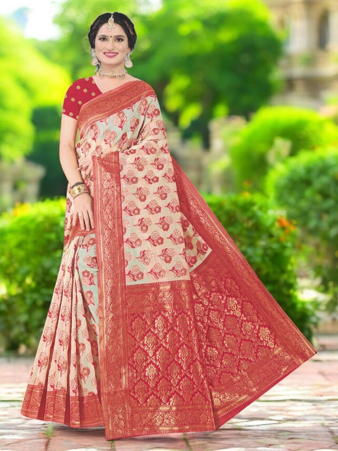 

SHOPPKEE Ethnic Motifs Zari Silk Blend Kasavu Saree, Red
