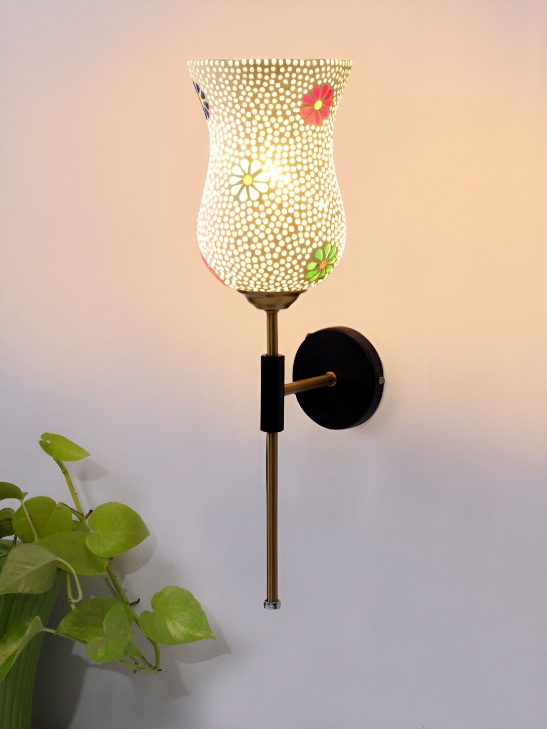 

Devansh White & Black Printed Metal Traditional Abstract Shaped Shaped Wall Lamp