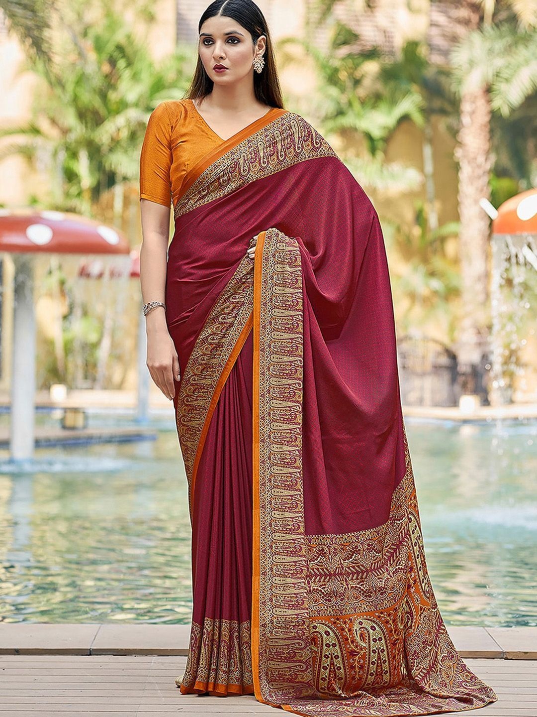 

DIVASTRI Ethnic Motifs Silk Blend Maheshwari Saree, Red