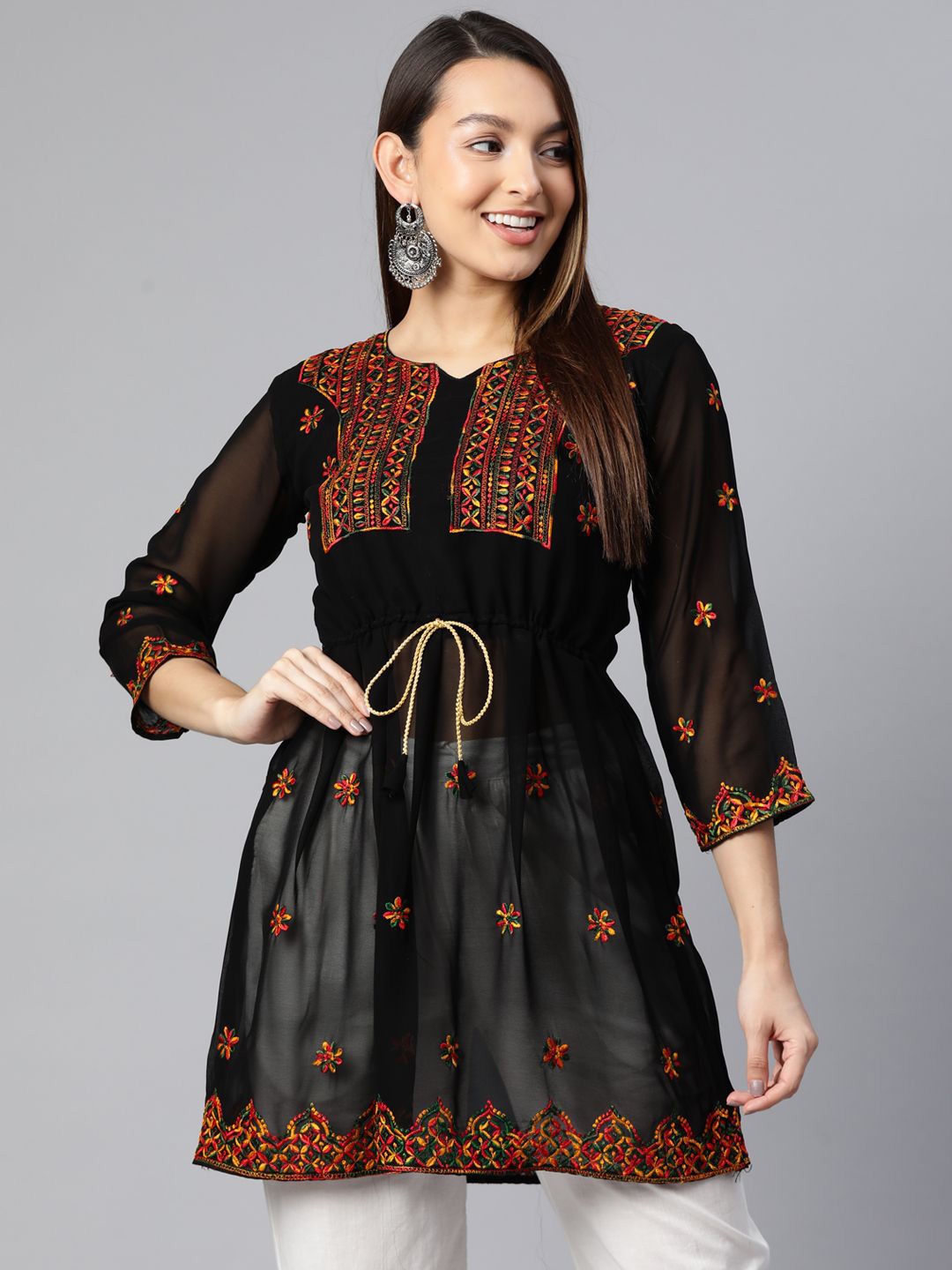 

Moda Rapido Geometric Embroidered Chikankari Pure Georgette Chikankari Kurti, Black