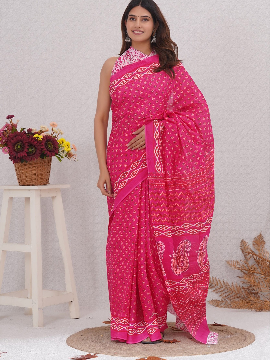

Shivanya Handicrafts Floral Pure Cotton Block Print Saree, Pink