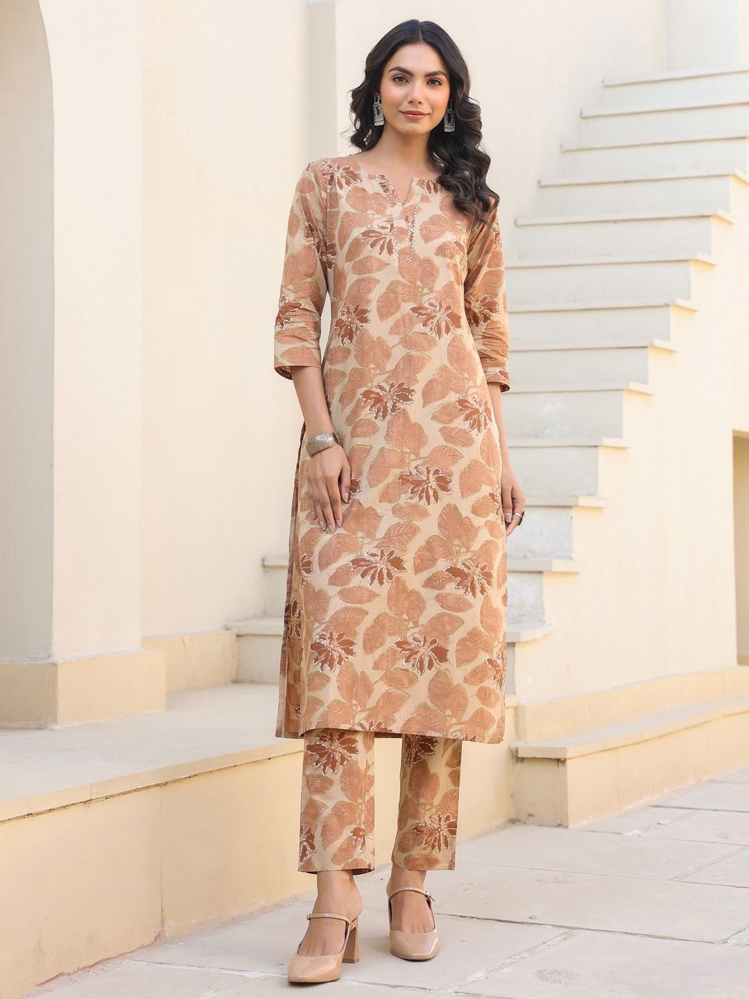 

Janasya Women's Beige Pure Cotton Floral Printed Straight Kurta Pant Set