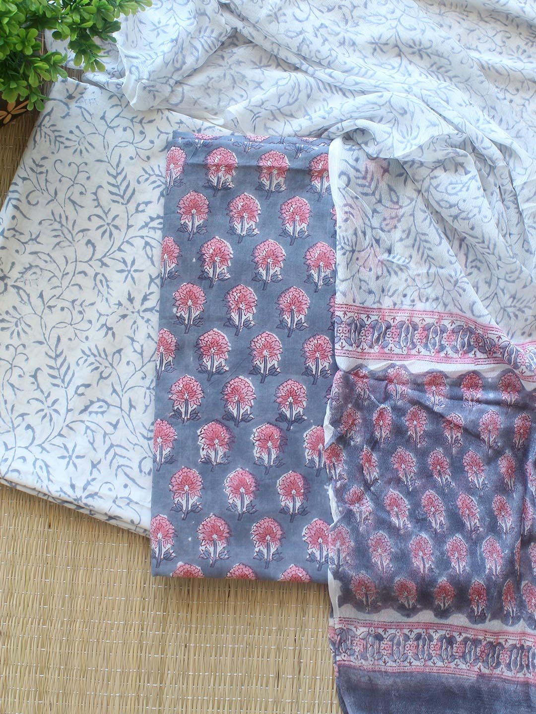 

Weaves of Tradition Printed Pure Cotton Unstitched Dress Material, Grey