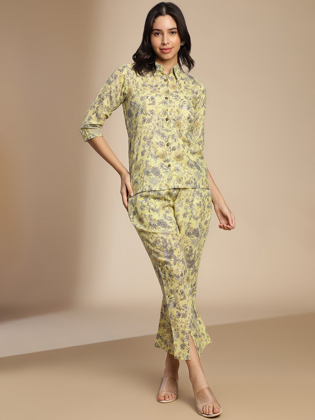 

The Roadster Lifestyle Co Printed Pure Cotton Shirt With Trousers Co-Ords, Yellow