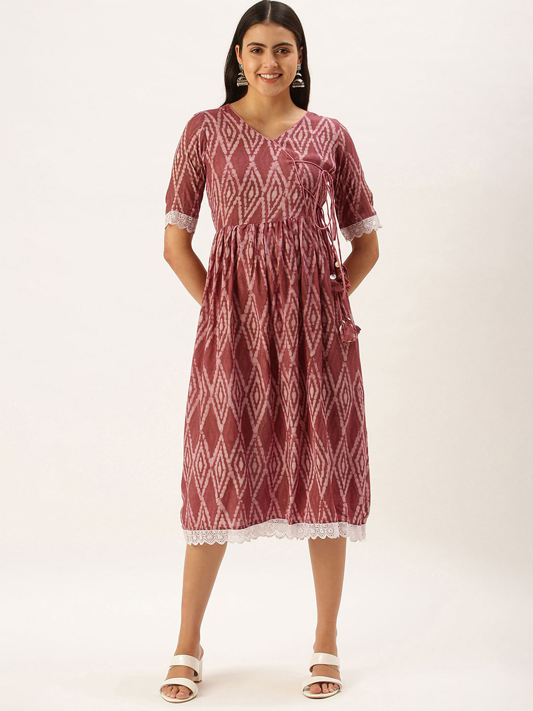 

The Roadster Lifestyle Co Printed Cotton Round Neck Midi Flared Dresses, Pink