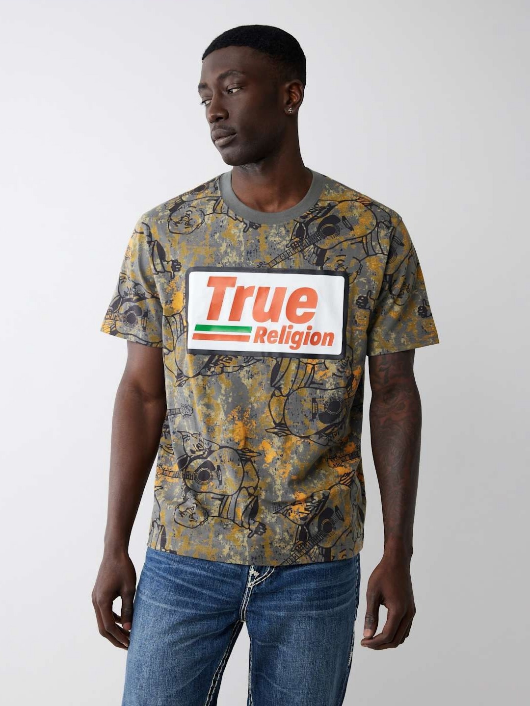 

True Religion Men Printed Pure Cotton Applique T-shirt, Multi