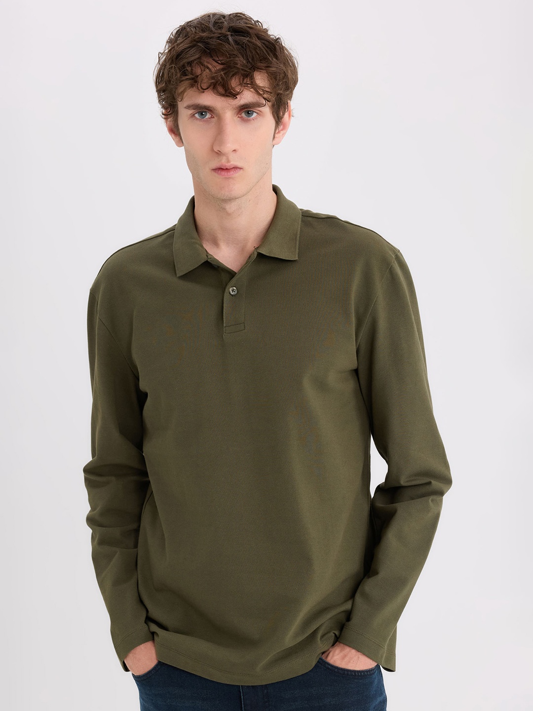 

DeFacto Men Polo Collar Applique T-shirt, Na