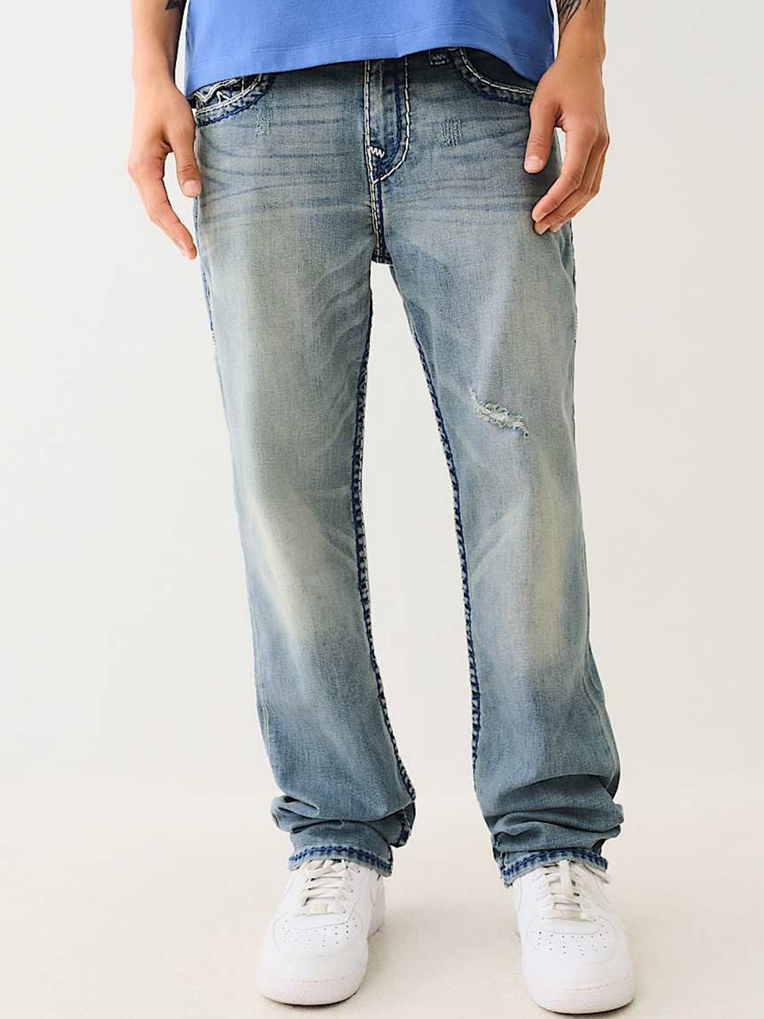 

True Religion Men Straight Fit Mildly Distressed Heavy Fade Jeans, Blue