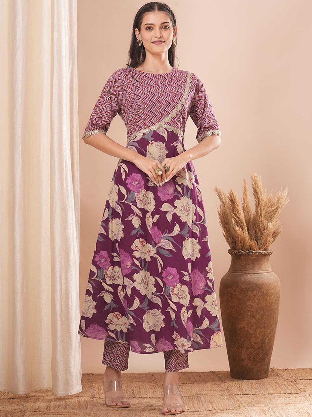 

FASHOR Women Floral Printed Regular Sequinned Pure Cotton Kurta with Trousers, Purple