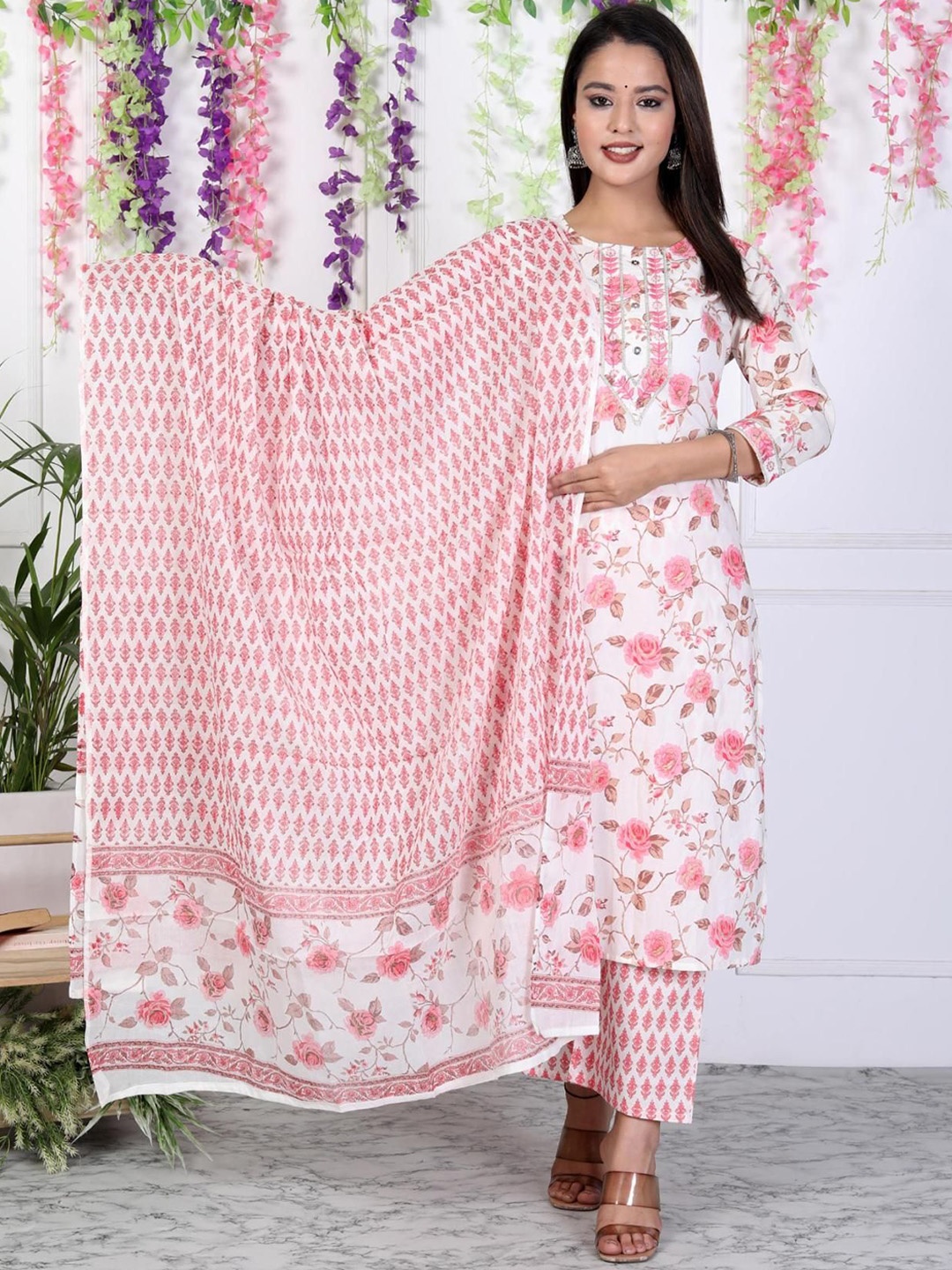 

ASANSHI Women Floral Printed Regular Thread Work Pure Cotton Kurta with Trousers & With Dupatta, Pink