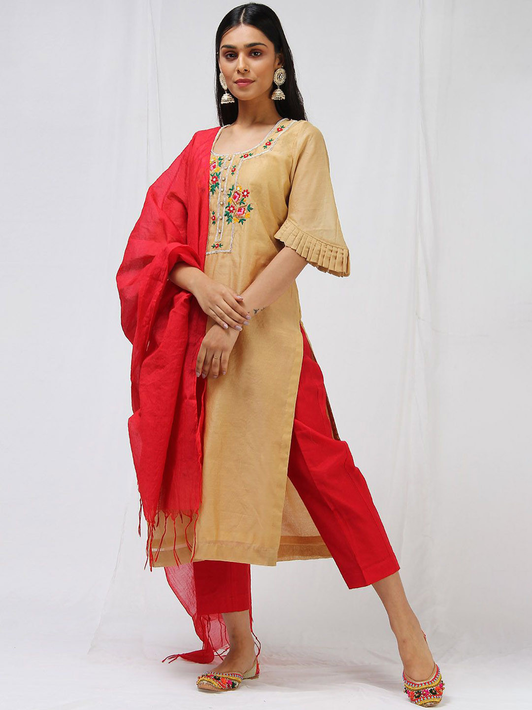 

KHUSHBOO AND PANKAJ Women Embroidered Regular Thread Work Kurta with Trousers & With Dupatta, Beige