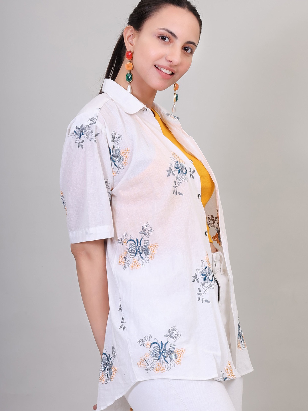 

FARZIDARZI Women Standard Floral Opaque Casual Shirt, White
