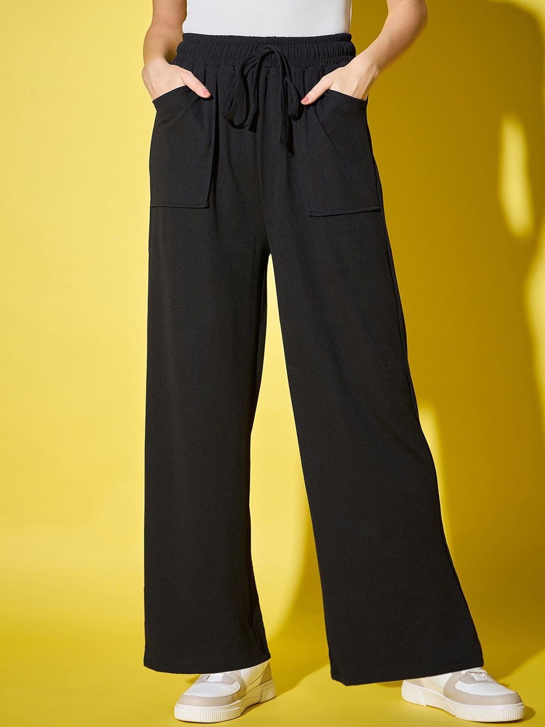 

DIMPY GARMENTS Women Relaxed High-Rise Cargos Trousers, Black