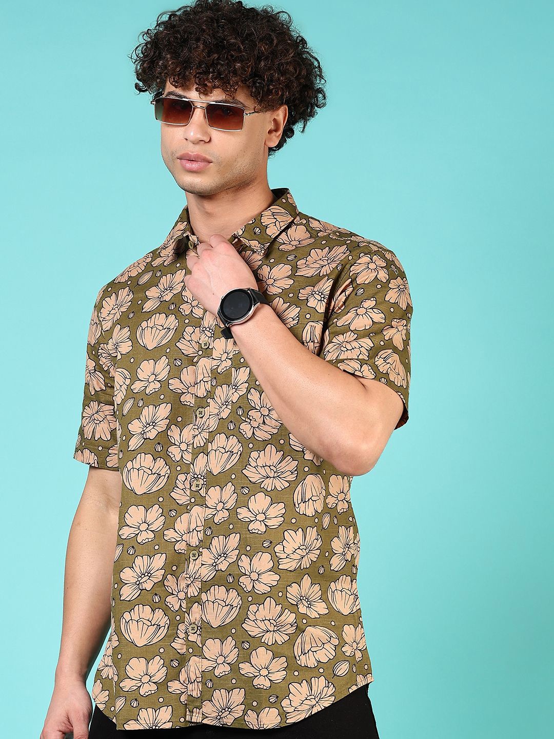 

V-Mart Men Floral Opaque Printed Casual Shirt, Green