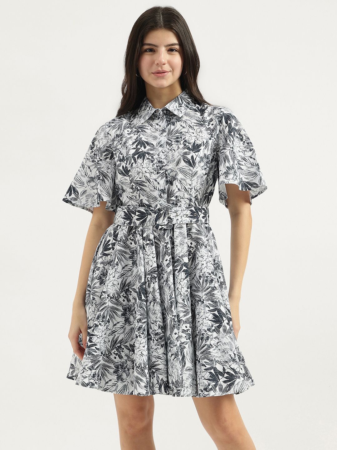 

United Colors of Benetton Floral Print Flared Sleeve Fit & Flare Dress, Blue