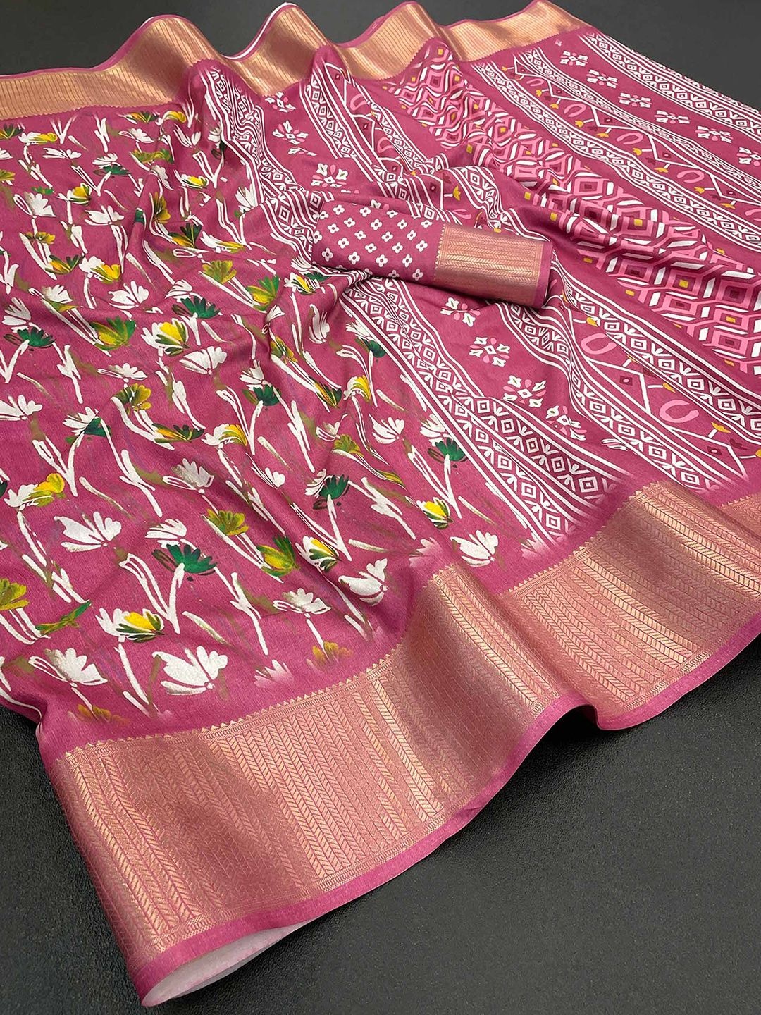 

Peachmode Floral Zari Pure Silk Saree, Burgundy