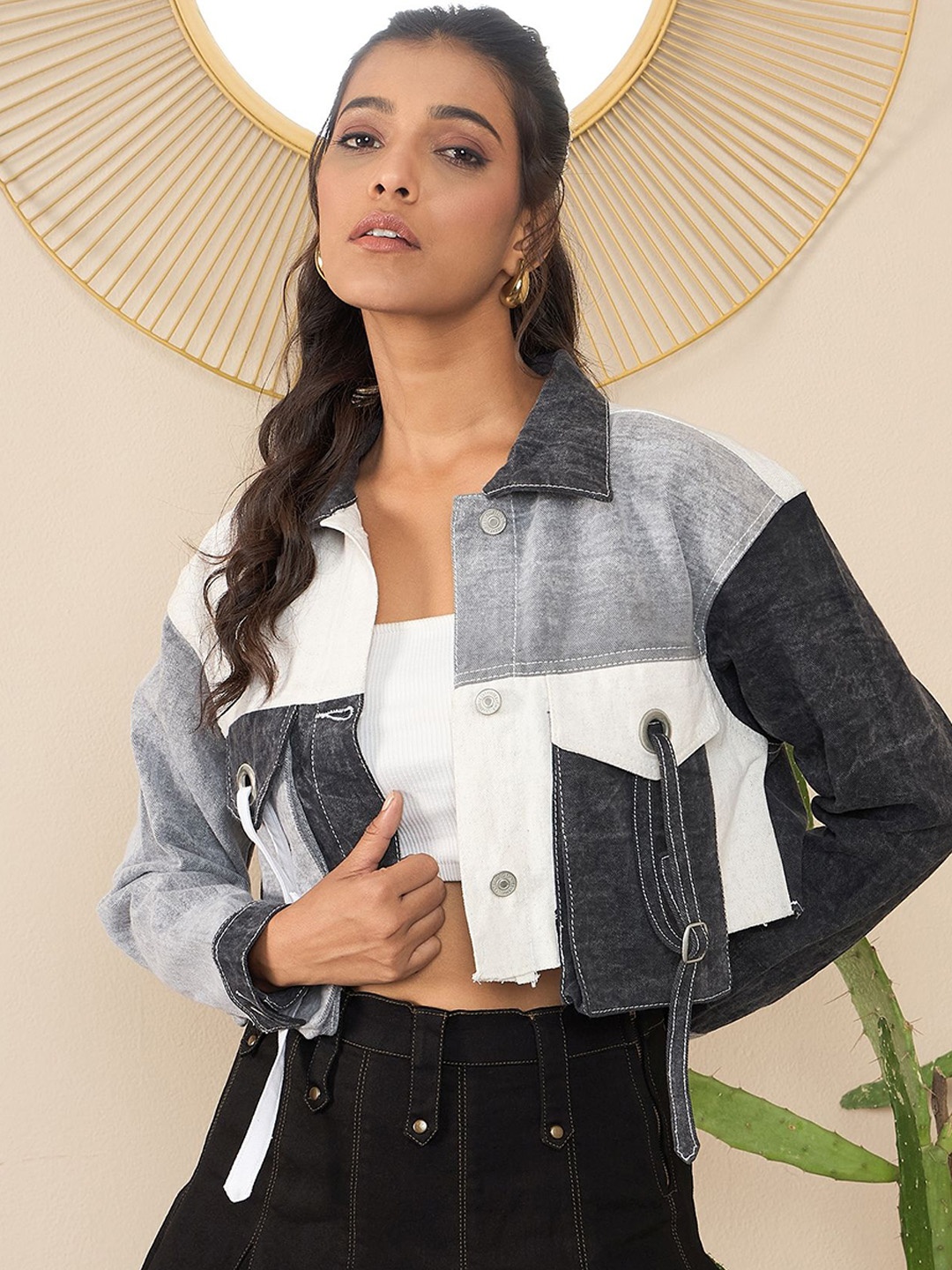

Chemistry Women Colourblocked Lightweight Outdoor Denim Jacket with Patchwork, Black