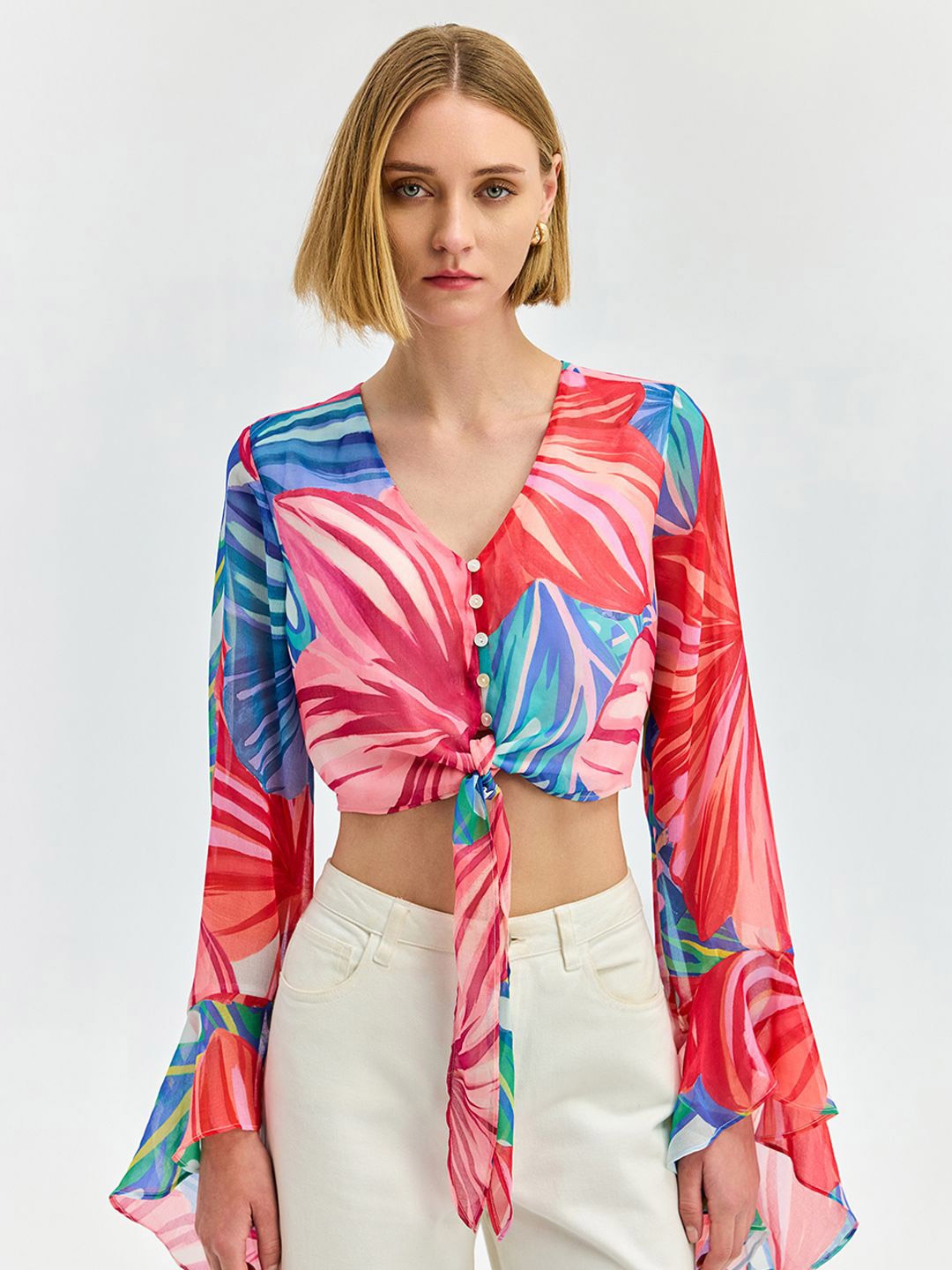 

COVER STORY Floral Print Chiffon Crop Top, Red