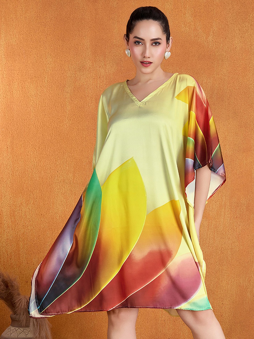 

LABEL AARNA Gentle Bloom Soft Satin Short Kaftan, Multi