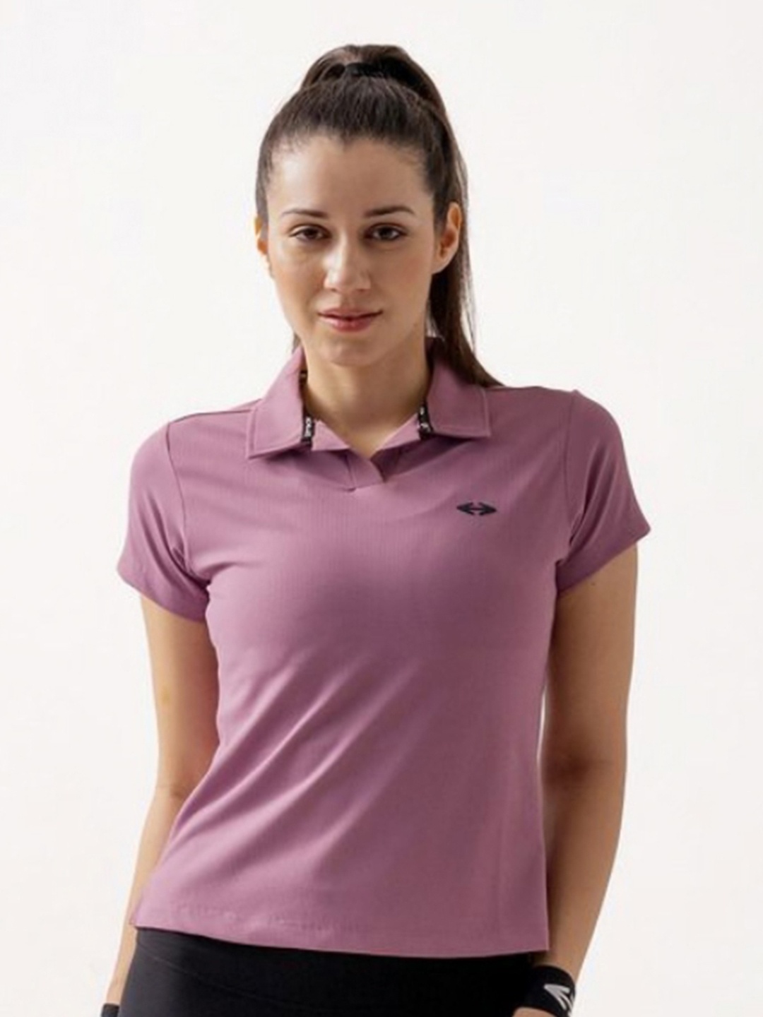 

STRCH Women V-Neck Extended Sleeves Anti Odour Pockets T-shirt, Rose