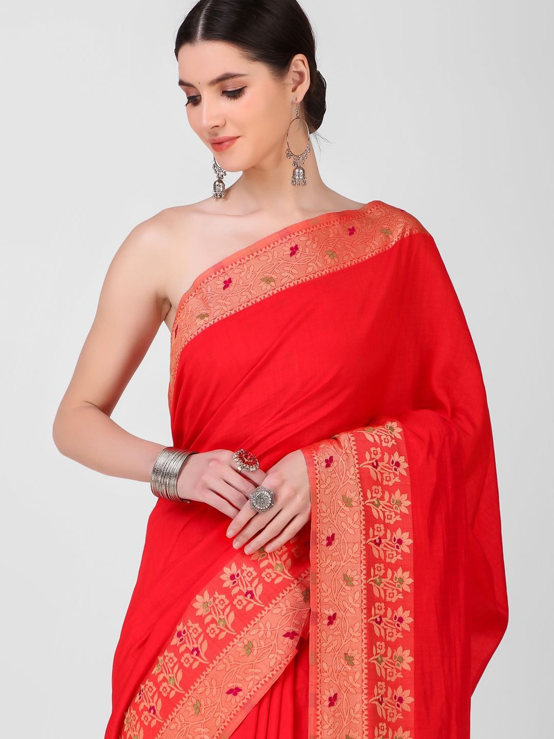 

Suha Woven Design Zari Art Silk Saree, Red