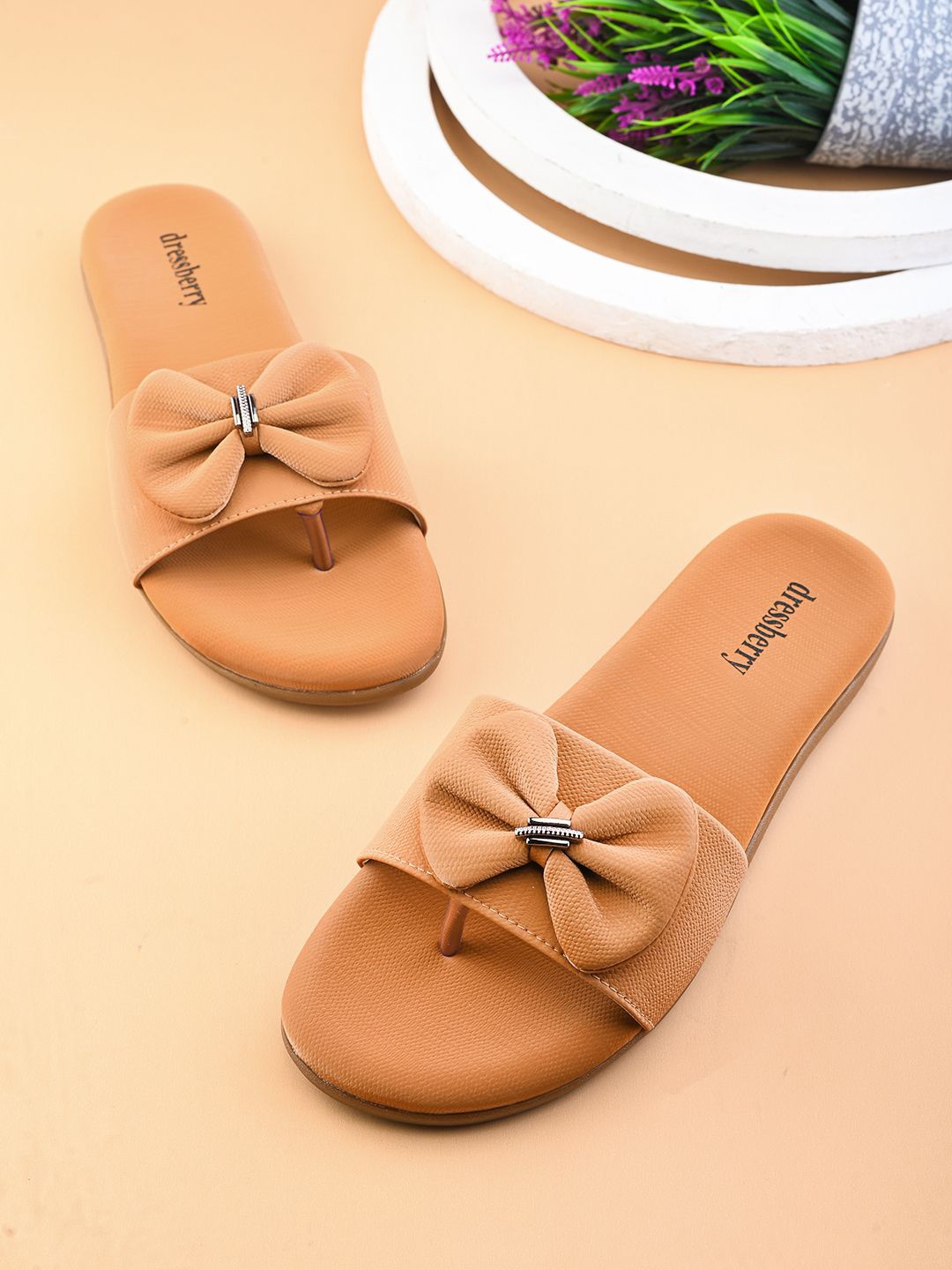 

DressBerry Women Open Toe Flats, Beige