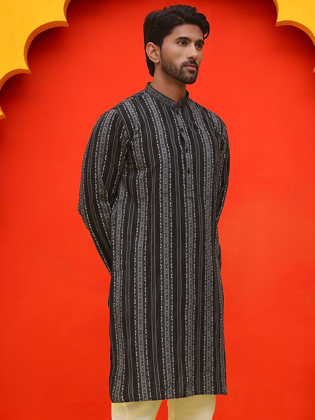 

Jompers Men Geometric Kurta, Black