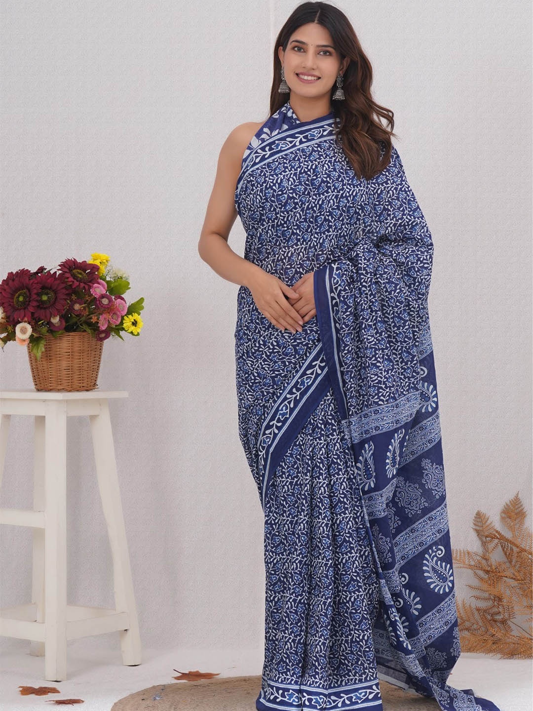 

Vanedik Floral Pure Cotton Block Print Saree, Blue